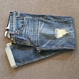 Low Rise Ankle Distressed Jeans